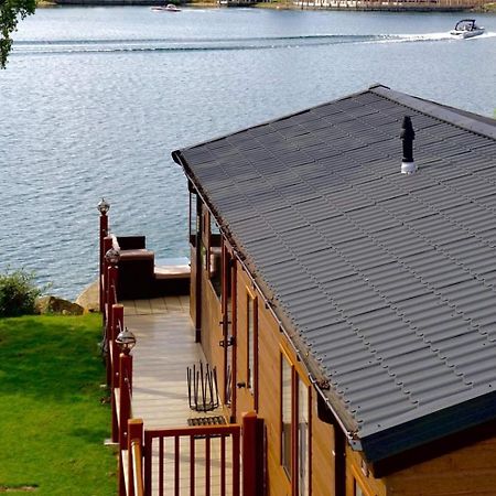 Fable Lodge Tattershall Lakes - Luxury Lakeside Lodge With Hot Tub Экстерьер фото
